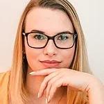 Юлія Олеч
